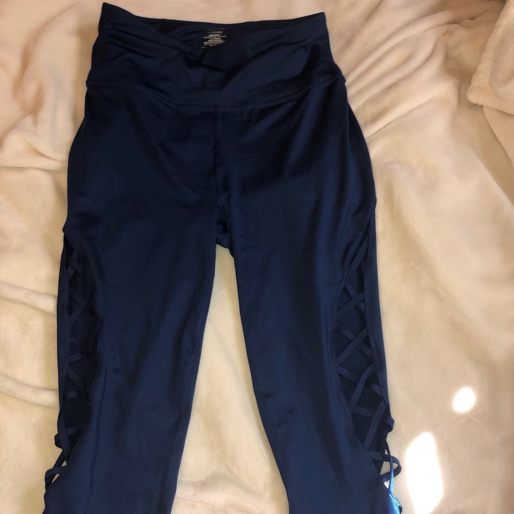 Long blue leggings